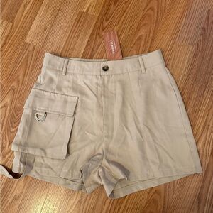 SHEIN Beige Utility Cargo Shorts with Flap Pocket